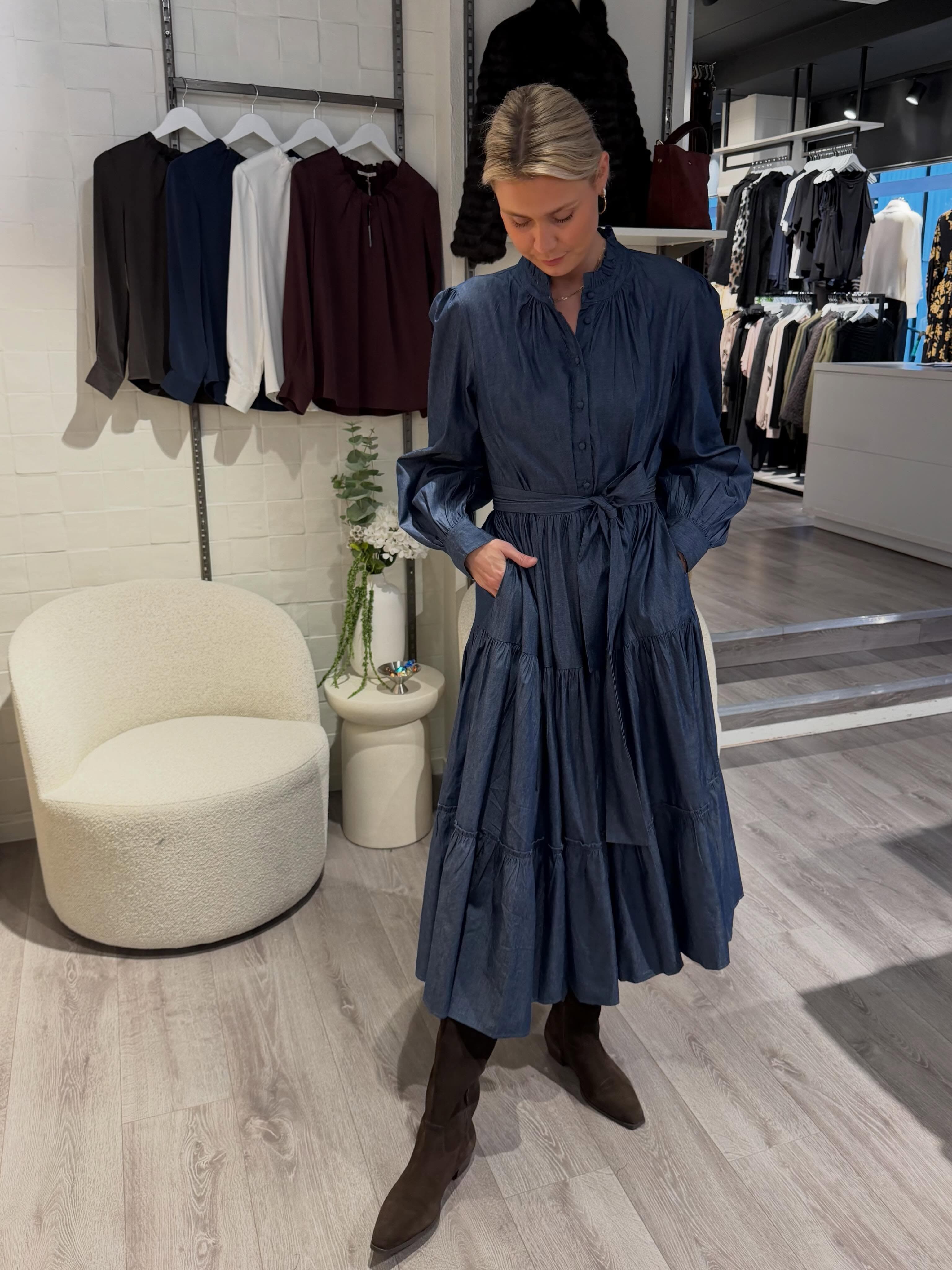 Ny favoritt i butikken💃🏼💃🏼 Like fin uten beltet som med✨